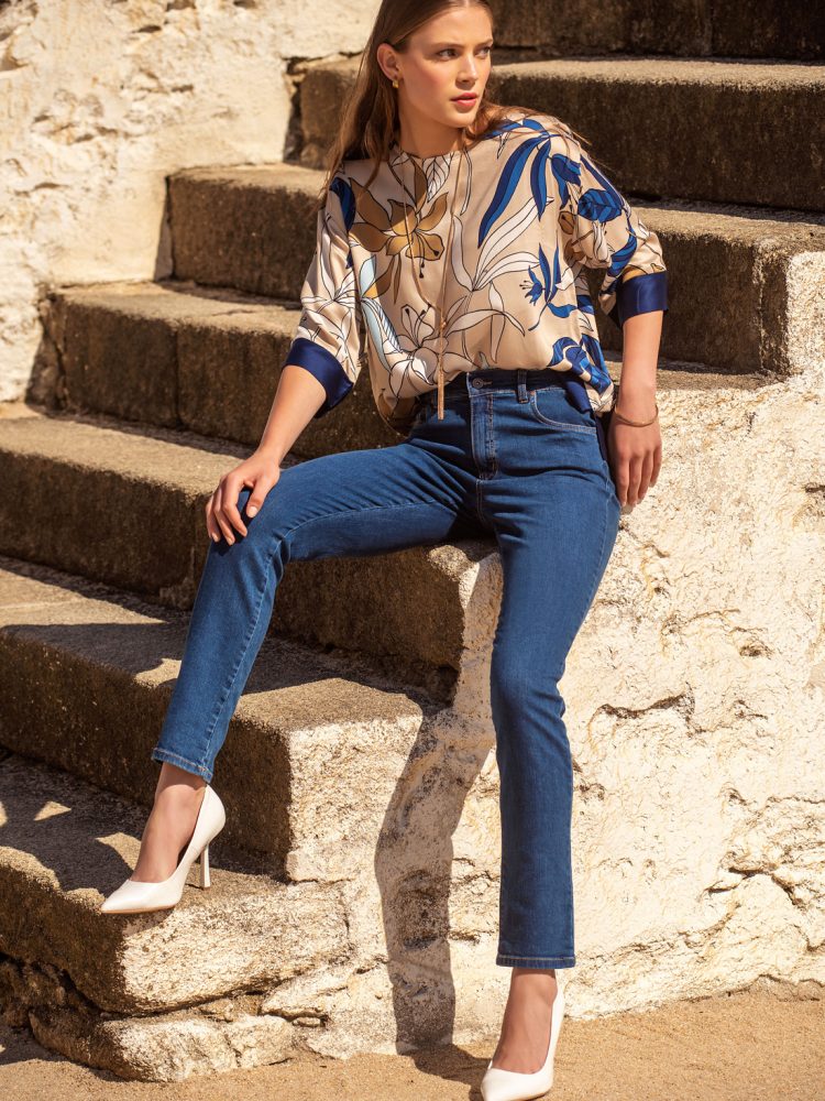 Calças de ganga, Blusa